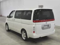Nissan ELGRAND лот № 80044 оценка 4.5  с аукциона в Японии 1