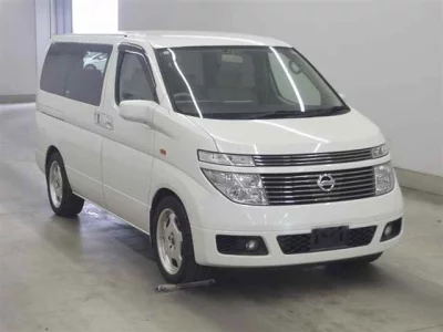 Nissan ELGRAND  с аукциона в Японии