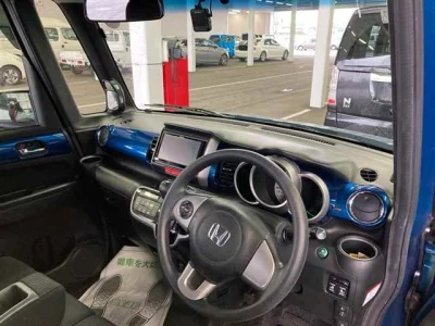 Honda N-Box+