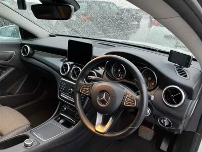 Mercedes-Benz CLA CLASS