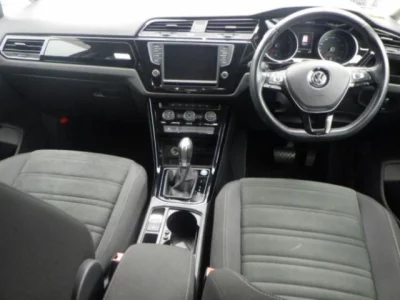 Volkswagen GOLF TOURAN