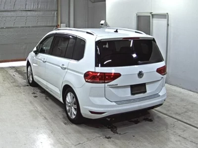 Volkswagen GOLF TOURAN