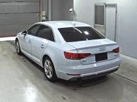 Audi A4 лот № 4208 оценка 4.5  с аукциона в Японии 1