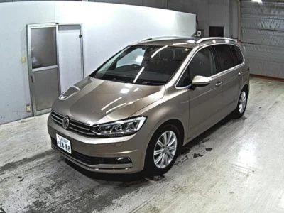 Volkswagen GOLF TOURAN