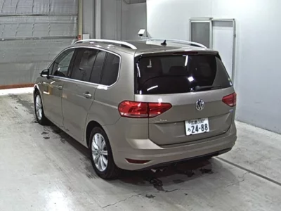 Volkswagen GOLF TOURAN