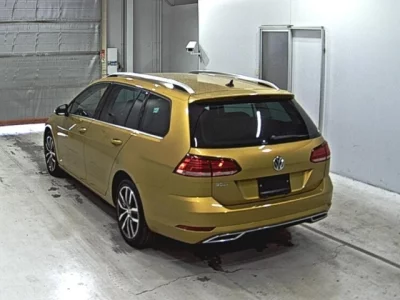 Volkswagen GOLF VARIANT