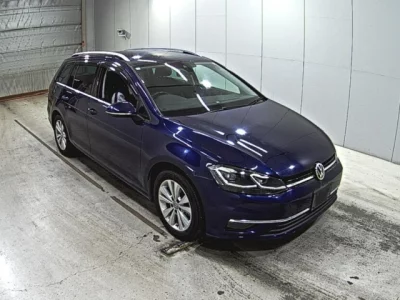 Volkswagen GOLF VARIANT
