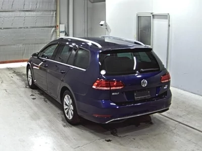 Volkswagen GOLF VARIANT