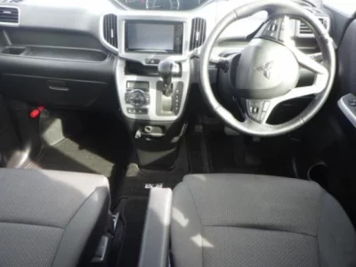 Mitsubishi DELICA D2