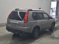 Nissan X-TRAIL лот № 80092 оценка 4  с аукциона в Японии 4