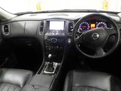 Nissan SKYLINE CROSSOVER