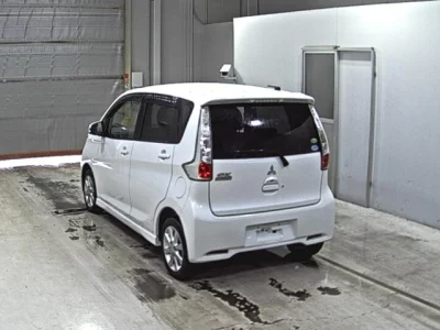 Mitsubishi EK CUSTOM