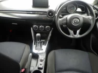 Mazda DEMIO лот № 9188 оценка R  с аукциона в Японии 2