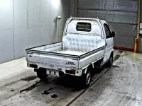 Suzuki CARRY TRUCK лот № 9184 оценка 3.5  с аукциона в Японии 4