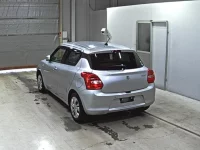 Suzuki SWIFT лот № 3038 оценка 3.5  с аукциона в Японии 1