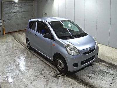 Daihatsu MIRA  с аукциона в Японии