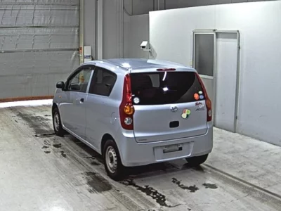 Daihatsu MIRA  с аукциона в Японии