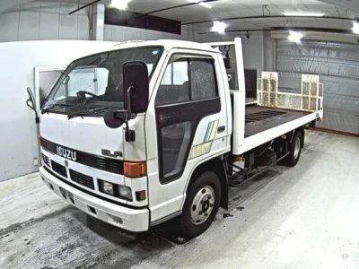 Isuzu ELF