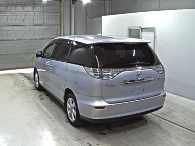 Toyota Estima Hybrid