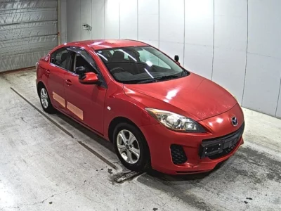 Mazda AXELA  с аукциона в Японии