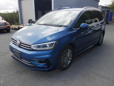 Volkswagen GOLF TOURAN