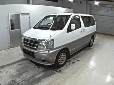 Nissan ELGRAND  с аукциона в Японии