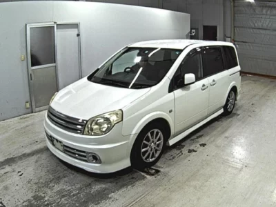 Nissan LAFESTA