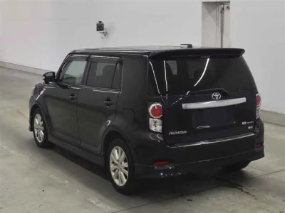 Toyota Corolla Rumion