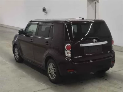 Toyota COROLLA RUMION