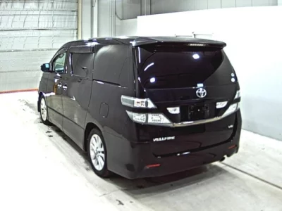 Toyota VELLFIRE  с аукциона в Японии