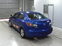 Mazda AXELA лот № 9063 оценка 3.5  с аукциона в Японии 1