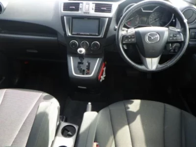 Mazda PREMACY  с аукциона в Японии