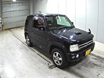 Mitsubishi PAJERO MINI