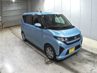 Daihatsu MOVE  с аукциона в Японии