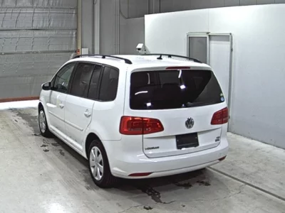 Volkswagen GOLF TOURAN