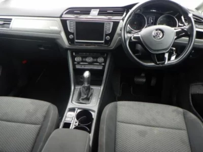 Volkswagen GOLF TOURAN