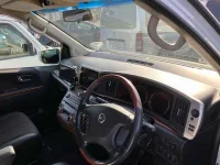 Nissan ELGRAND лот № 25177 оценка R  с аукциона в Японии 2
