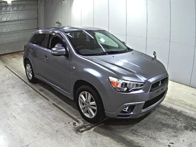 Mitsubishi RVR