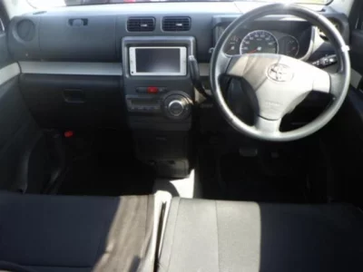 Toyota PIXIS SPACE