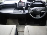 Honda FREED лот № 2214 оценка 4  с аукциона в Японии 2