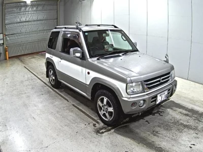 Mitsubishi PAJERO MINI