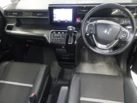 Honda STEP WAGON лот № 3091 оценка 4  с аукциона в Японии 2