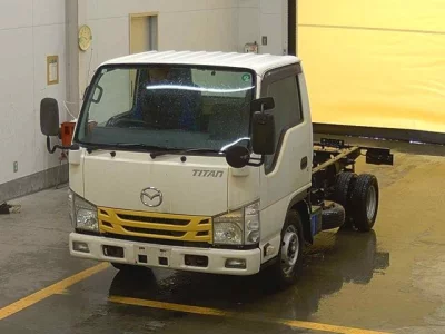 Mazda TITAN  с аукциона в Японии