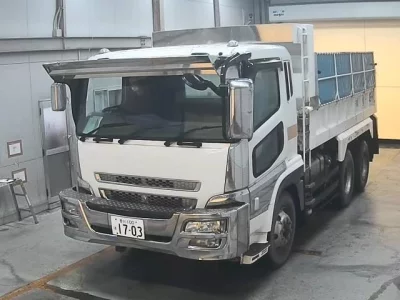 Mitsubishi FUSO TRUCK  с аукциона в Японии