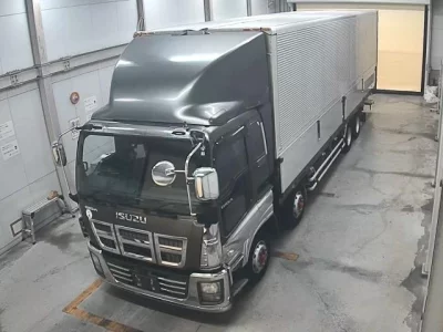 Isuzu TRUCK  с аукциона в Японии