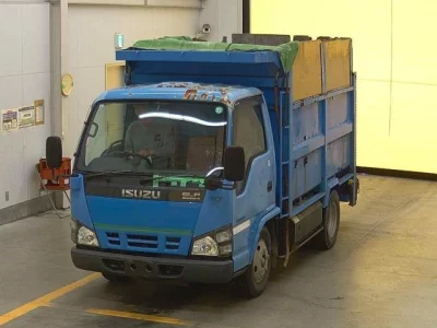 Isuzu ELF