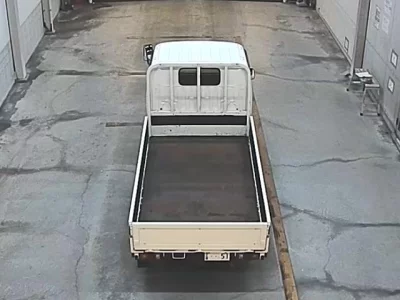 Toyota DYNA  с аукциона в Японии