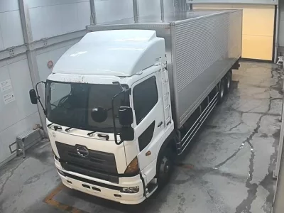 Hino TRUCK