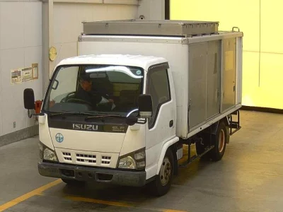 Isuzu ELF