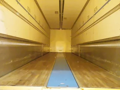 Mitsubishi FUSO TRUCK  с аукциона в Японии